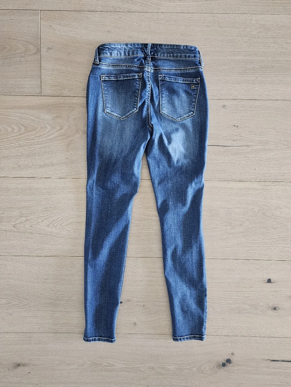 Jessica Simpson Skinny Jeans - 27